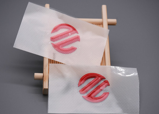 τρισδιάστατα φορμαρισμένα λογότυπα συνήθειας ετικετών μεταφοράς θερμότητας σιλικόνης για τον ιματισμό