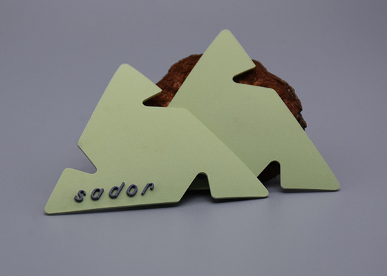 Προσαρμοσμένο Eco Friendly Silicone Patch Εκτύπωση Matte Silicone Logo Για ρούχα