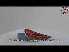 Προσαρμοσμένες ετικέτες ενδυμάτων με ανάγλυφο Velcro Γυαλιστερό / Ματ Λογότυπο Tpu