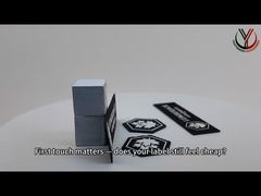 Δείτε την επίδειξη 3D ετικέτας μεταφοράς θερμότητας σιλικόνης 5 χρωμάτων με μεταλλικές αγκράφες