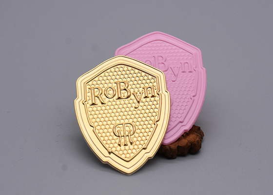 Φορμάροντας αποτυπωμένο σε ανάγλυφο θερμότητα λογότυπο διακριτικών συνήθειας διασπάσιμο TPU για τον ιματισμό