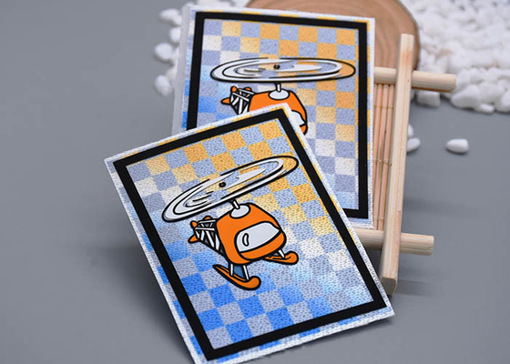 Οριζόντια υφαμένα τυπωμένα οθόνη μπαλώματα υφάσματος με το φιλικό λογότυπο σιλικόνης Eco