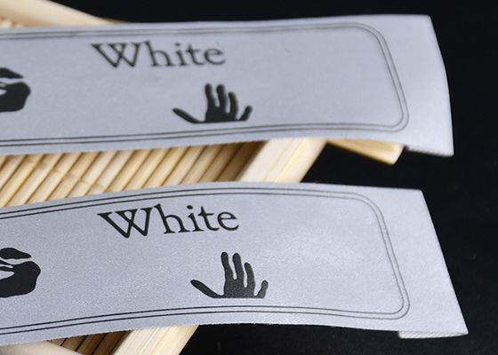 Αντανακλαστικές ετικέτες της 3M συνήθειας ιματισμού που τυπώνονται με το μαύρο λογότυπο μελανιού