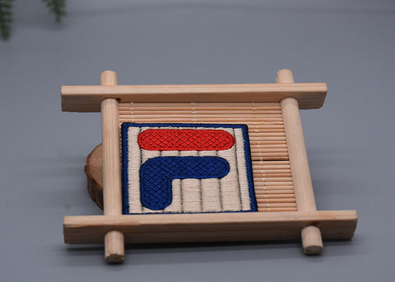 τρισδιάστατο εν λόγω μπάλωμα κεντητικής νημάτων συνήθειας ανανεώσιμο για τα ενδύματα