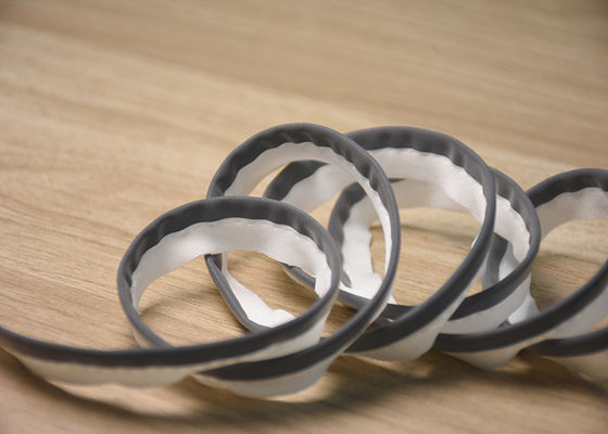 Προσαρμοσμένη αντανάκλαση σε ρούχα